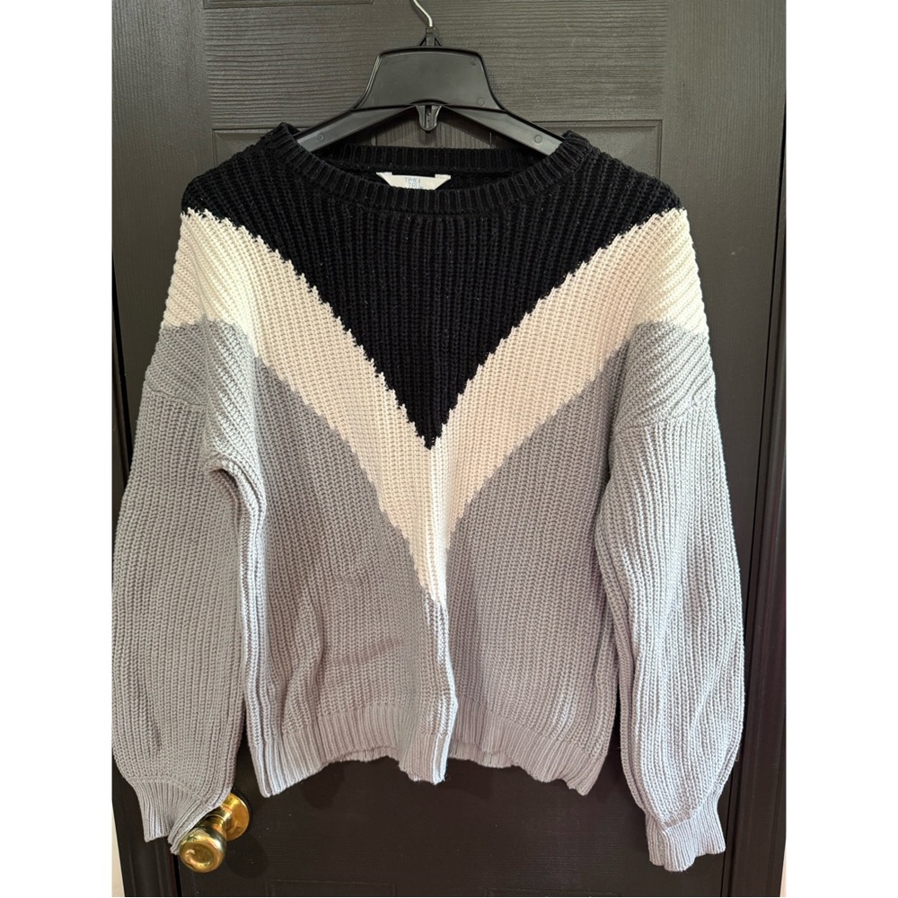 Time and Tru Sweater